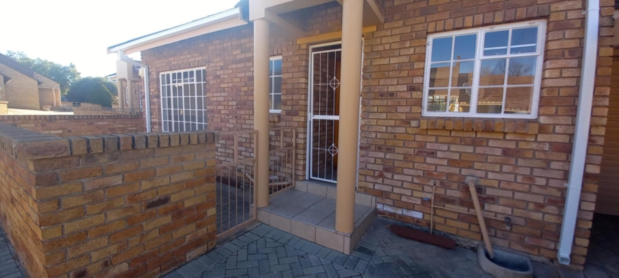 2 Bedroom Property for Sale in Elandia Free State